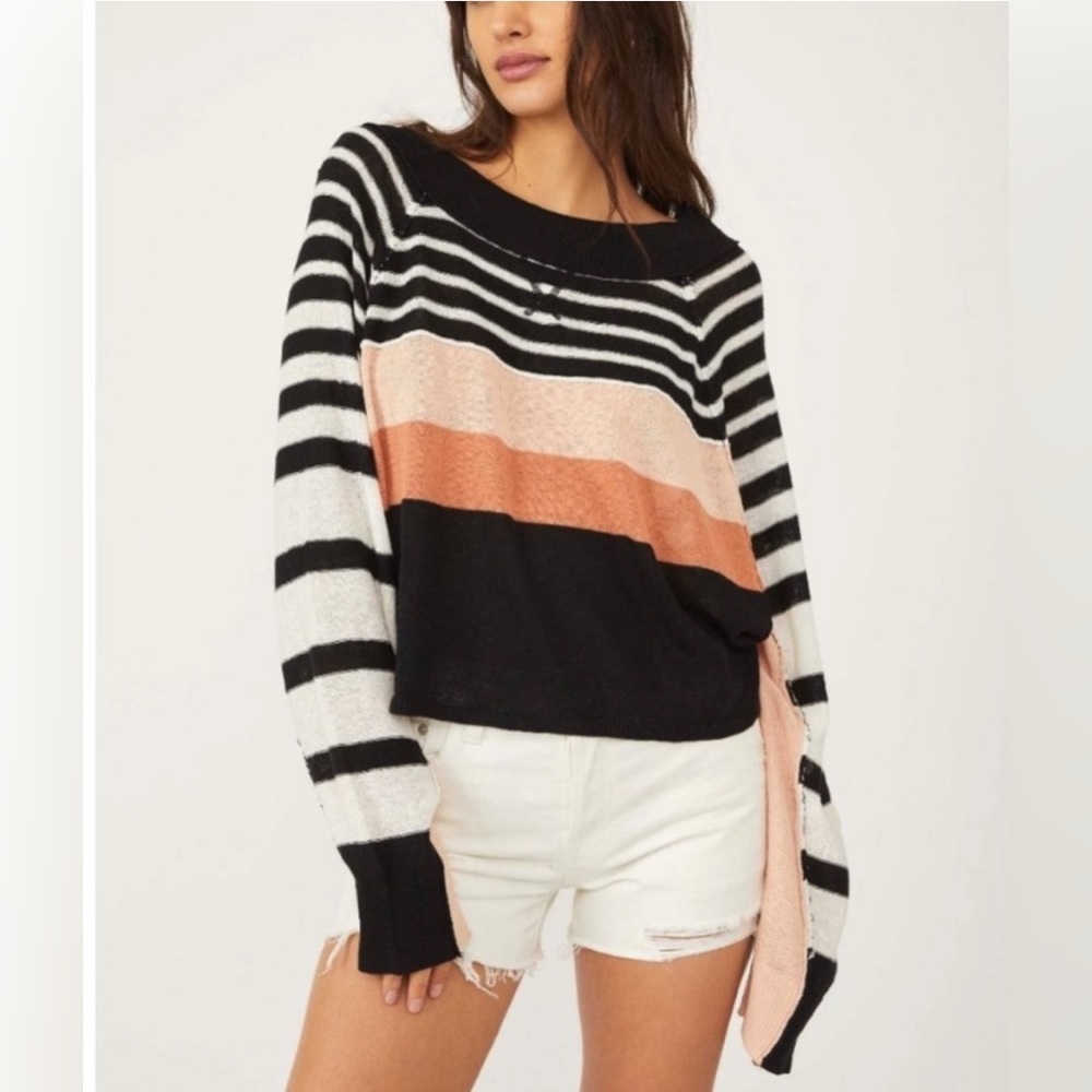 “FREE PEOPLE” Block Party Striped Crop PullOver.  Size Small